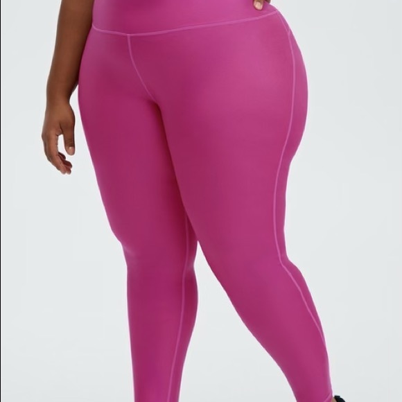 Fabletics High-Waisted Iridescent Luxe Legging - Picture 2 of 11